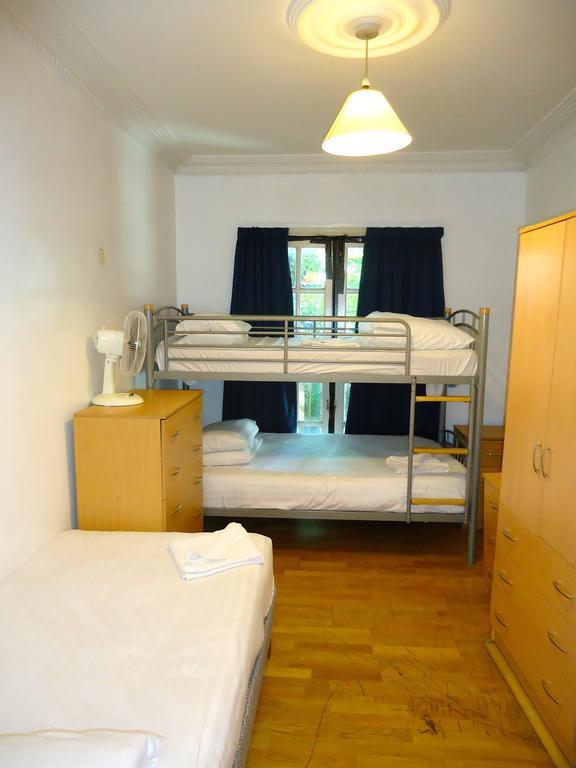 Access Earls Court Apartment London Ruang foto