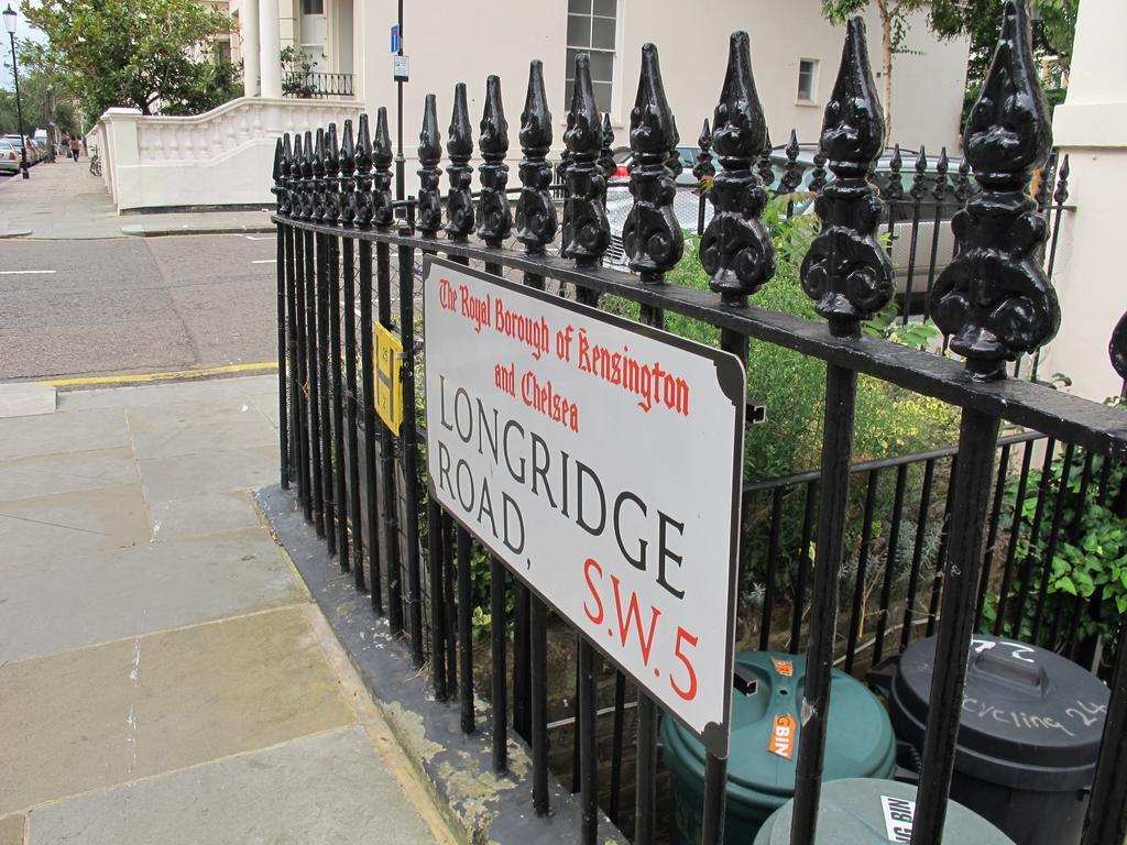 Access Earls Court Apartment London Bagian luar foto