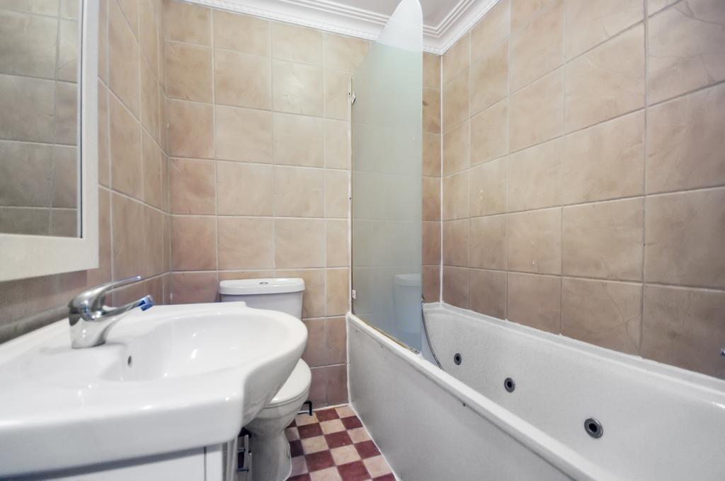 Access Earls Court Apartment London Bagian luar foto